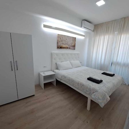 Apartment B&S Скопие Екстериор снимка
