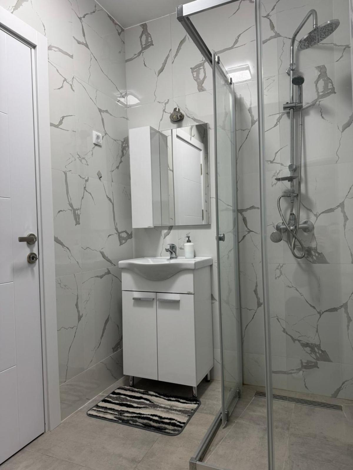 Apartment B&S Скопие Екстериор снимка